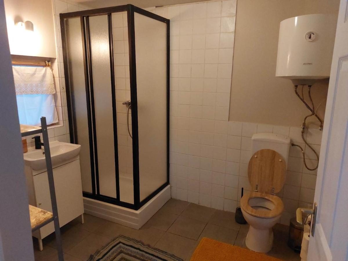 Holiday home Szentendrei Sziget, Modern Fahaz, Telen Is Szigetmonostor